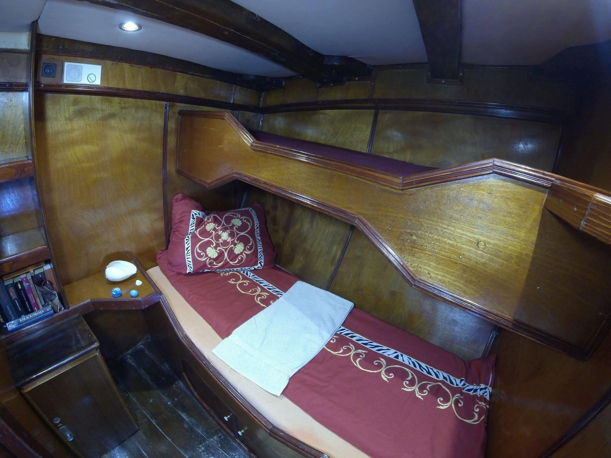 Готель Boat Ms Cutty Jean Сліма Екстер'єр фото
